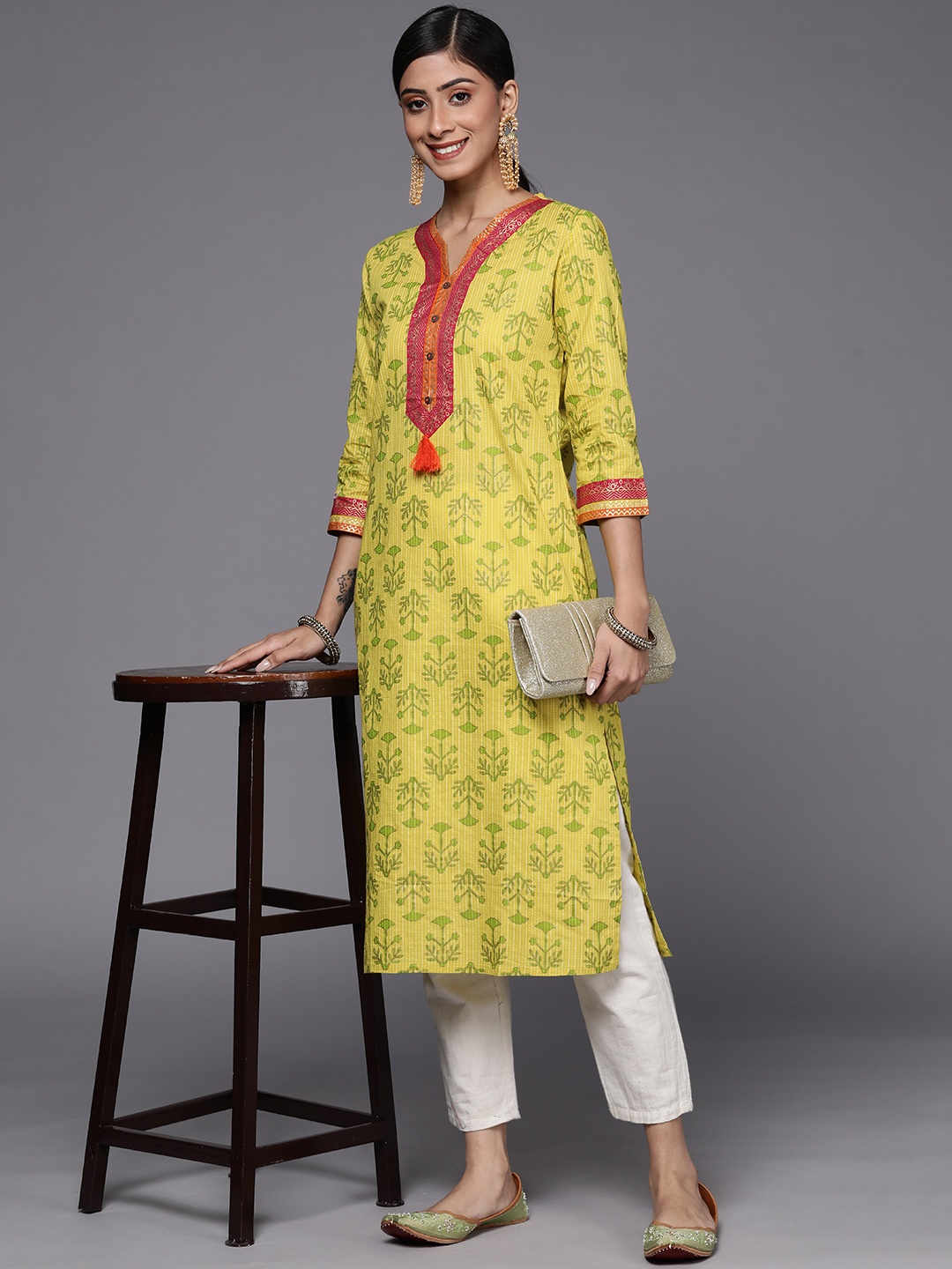 

Varanga Women Lime Green Ethnic Motifs Printed Kurta