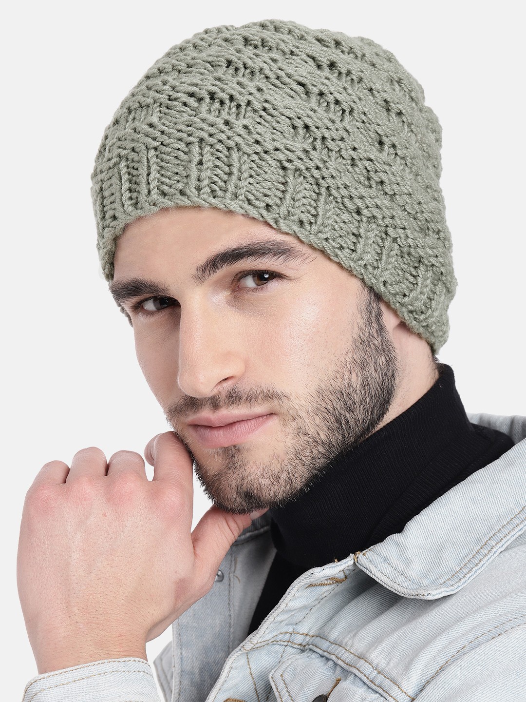 

Magic Needles Men Green Handmade Beanie