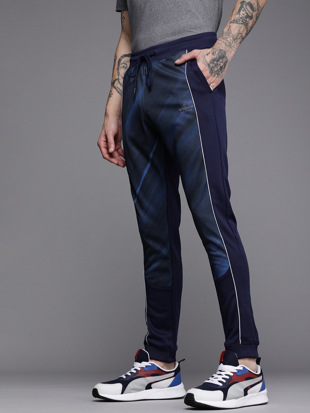 

WROGN ACTIVE Men Navy Blue And Charcoal Grey Colourblocked Regular Joggers