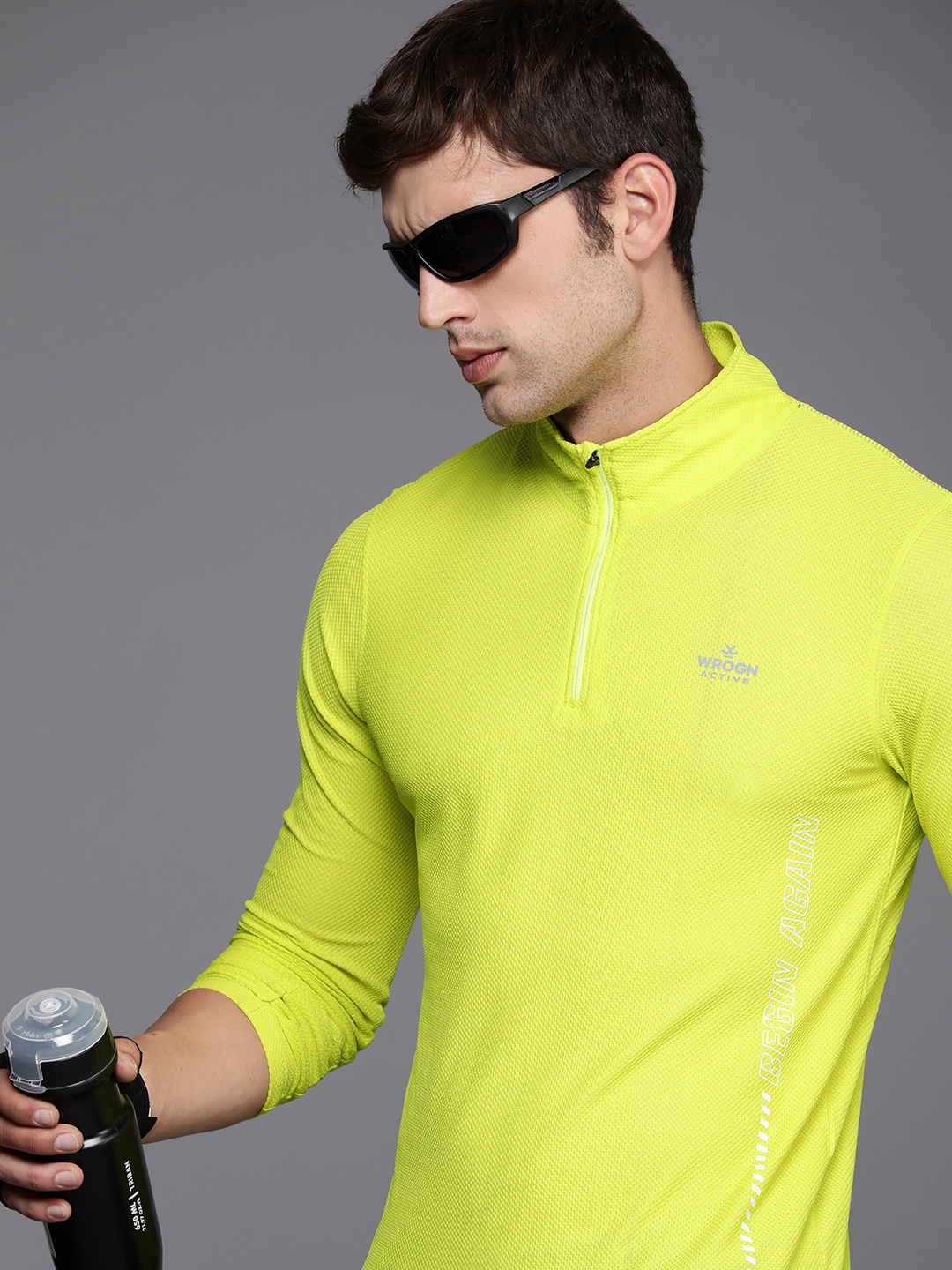 

WROGN ACTIVE Men Fluorescent Green Brand Logo Printed Slim Fit T-shirt