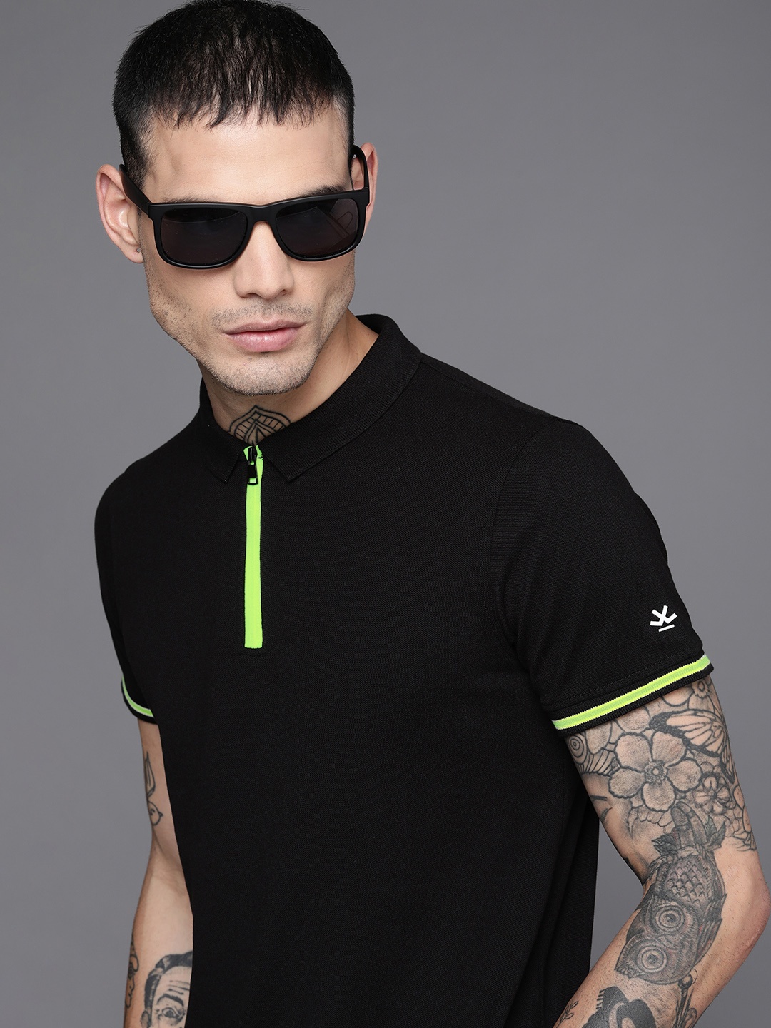 

WROGN Men Black Solid Polo Collar Casual T-shirt