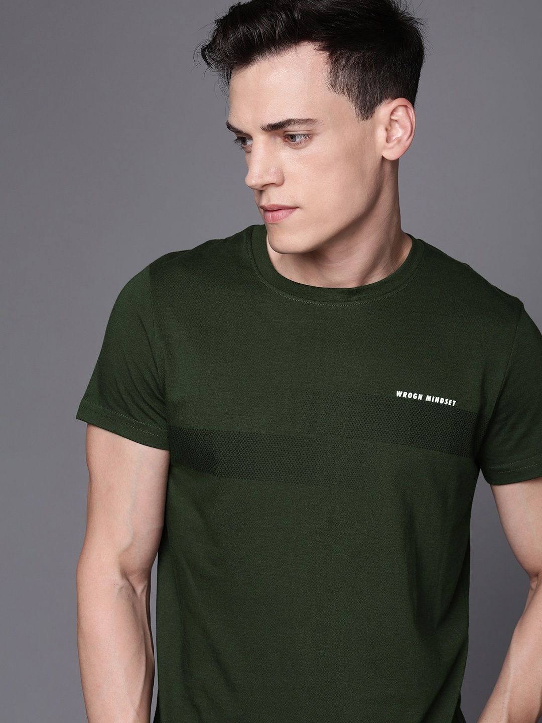 

WROGN Men Green & Black Printed T-shirt