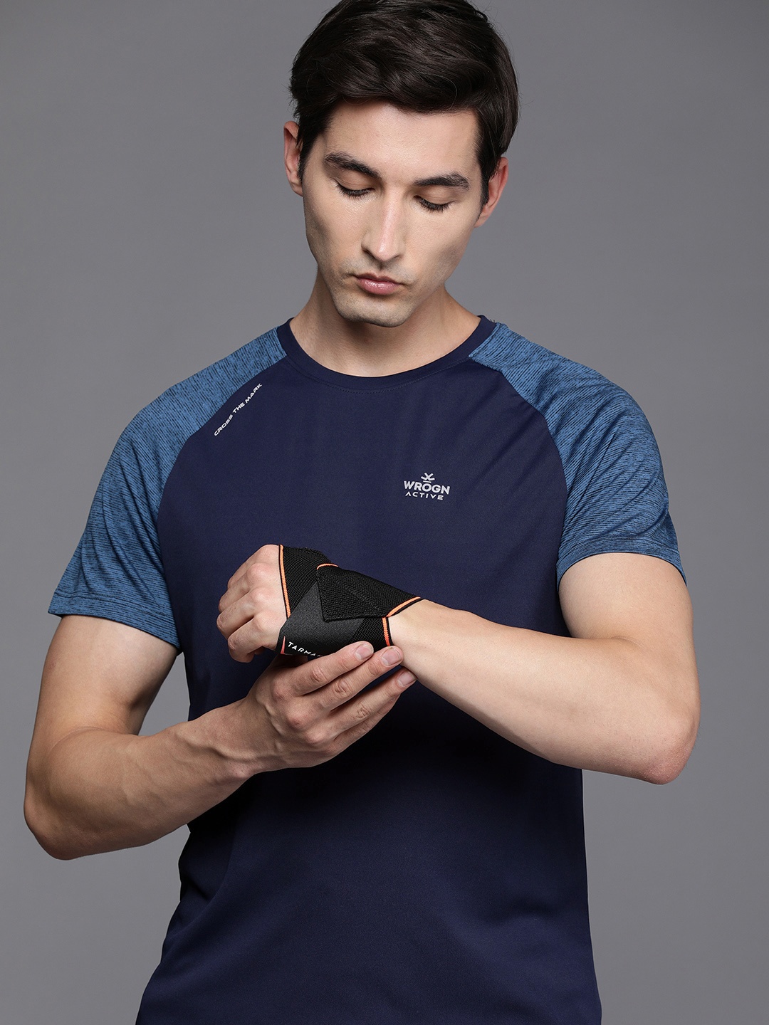 

WROGN ACTIVE Men Navy Blue & Grey Brand Logo Printed Slim Fit T-shirt