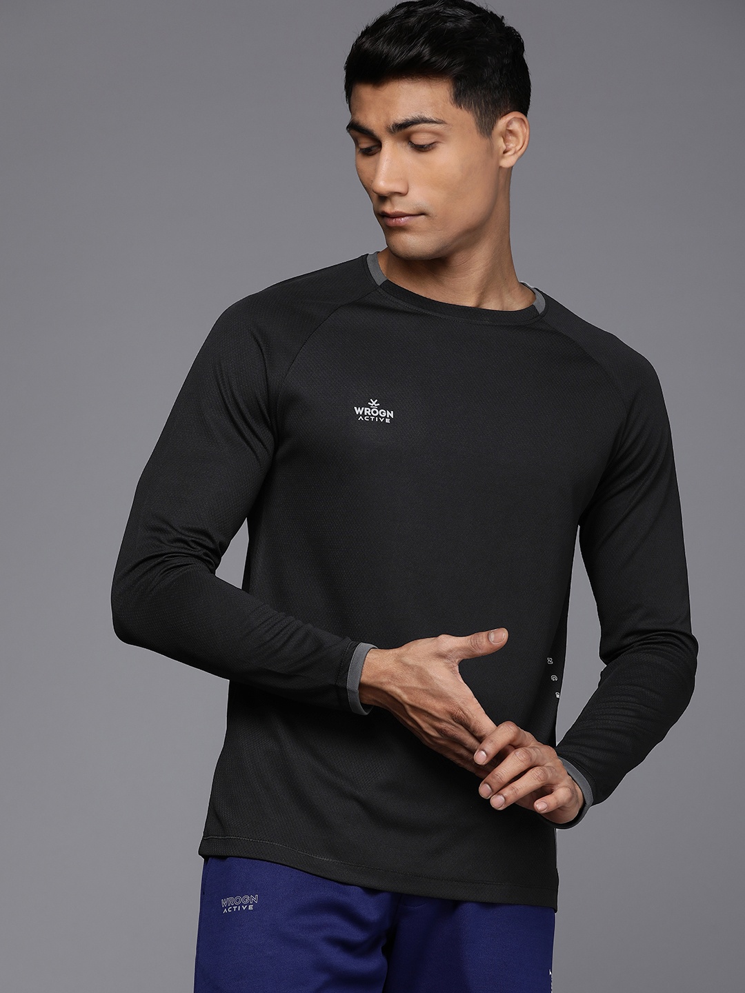 

WROGN ACTIVE Men Brand Logo Dry-Pro Slim Fit T-shirt, Black