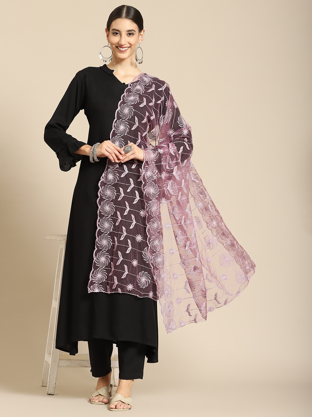 

Saadgi Lavender Ethnic Motifs Embroidered Dupatta with Chikankari