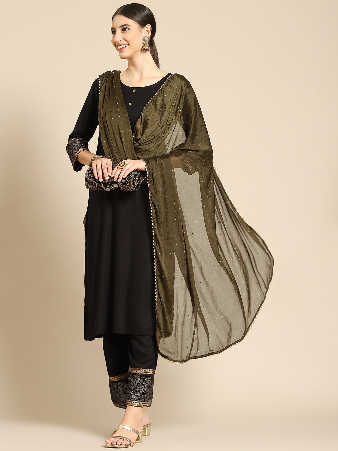 

Saadgi Olive Green & Gold-Toned Mukaish Handwork Gotta Patti Dupatta
