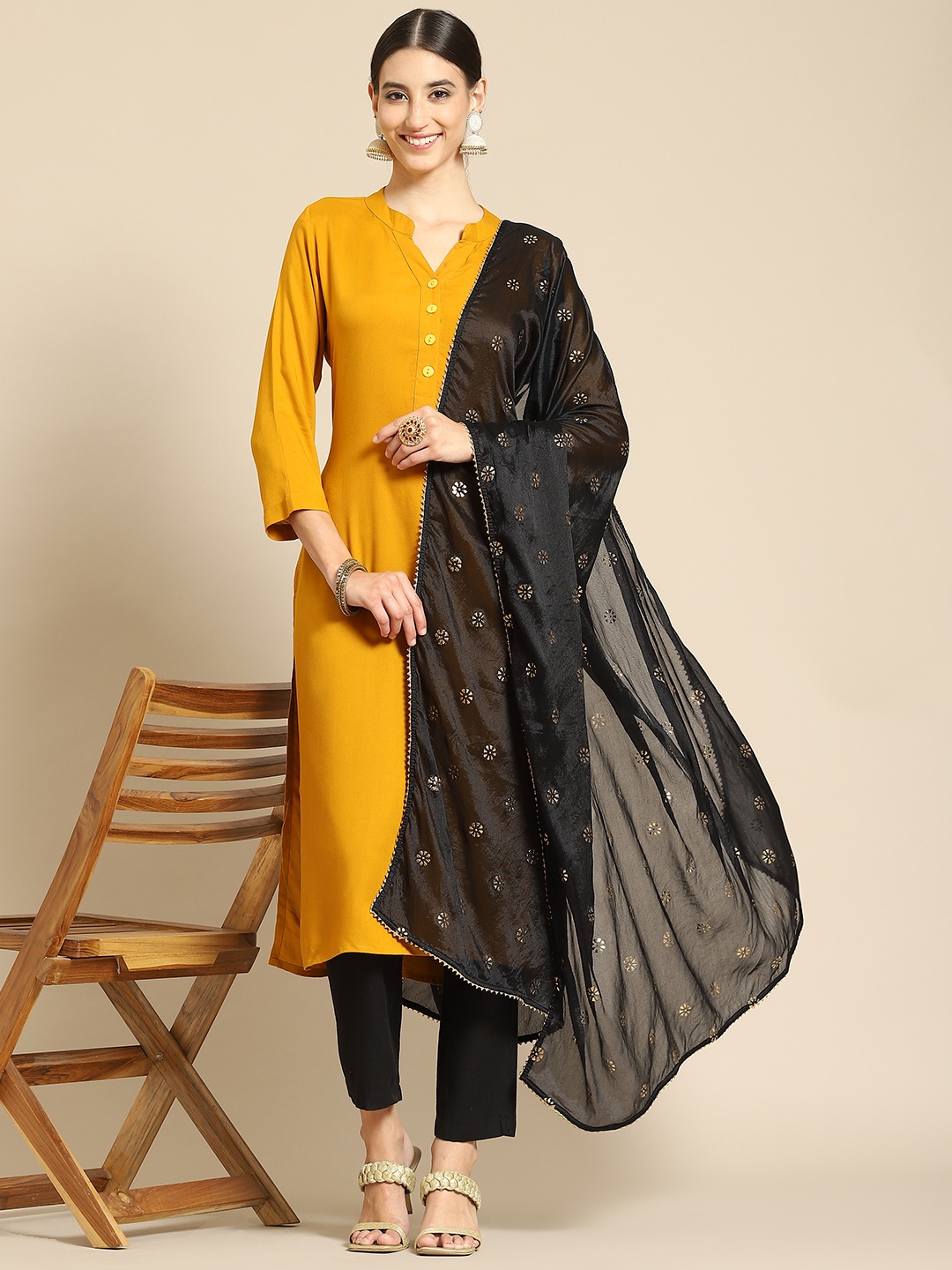 

Saadgi Black & Golden Ethnic Motifs Gotta Patti Dupatta with Mukaish