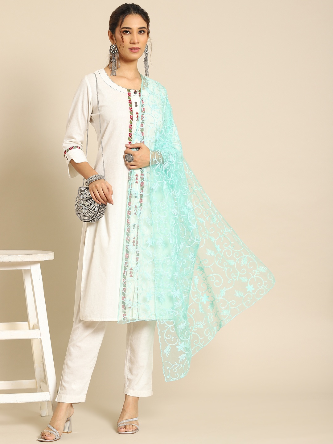 

Saadgi Sea Green Ethnic Motifs Embroidered Dupatta with Chikankari