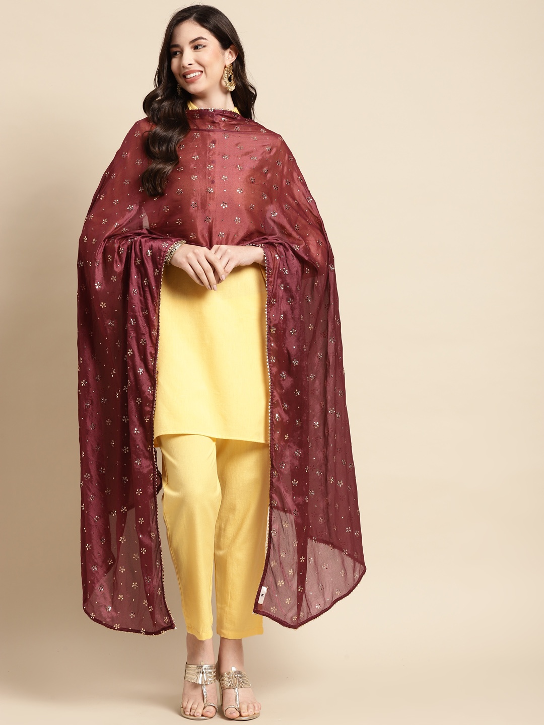

Saadgi Maroon & Golden Ethnic Motifs Gotta Patti Dupatta with Mukaish