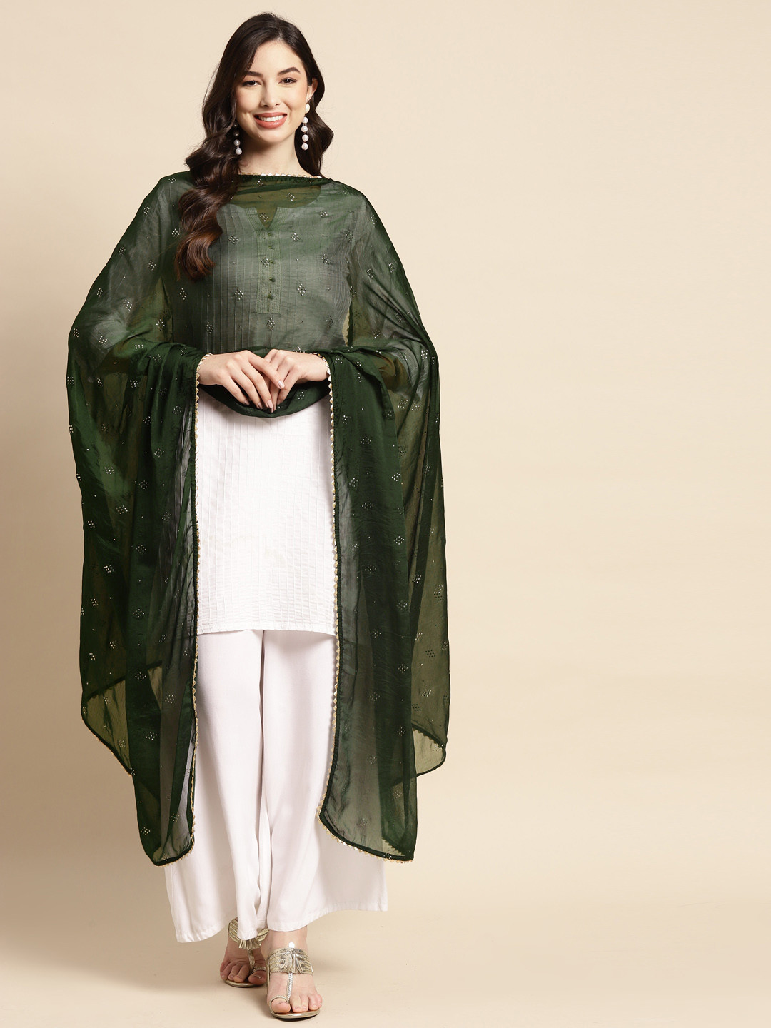 

Saadgi Green & Golden Mukaish Handwork Dupatta With Gotta Patti