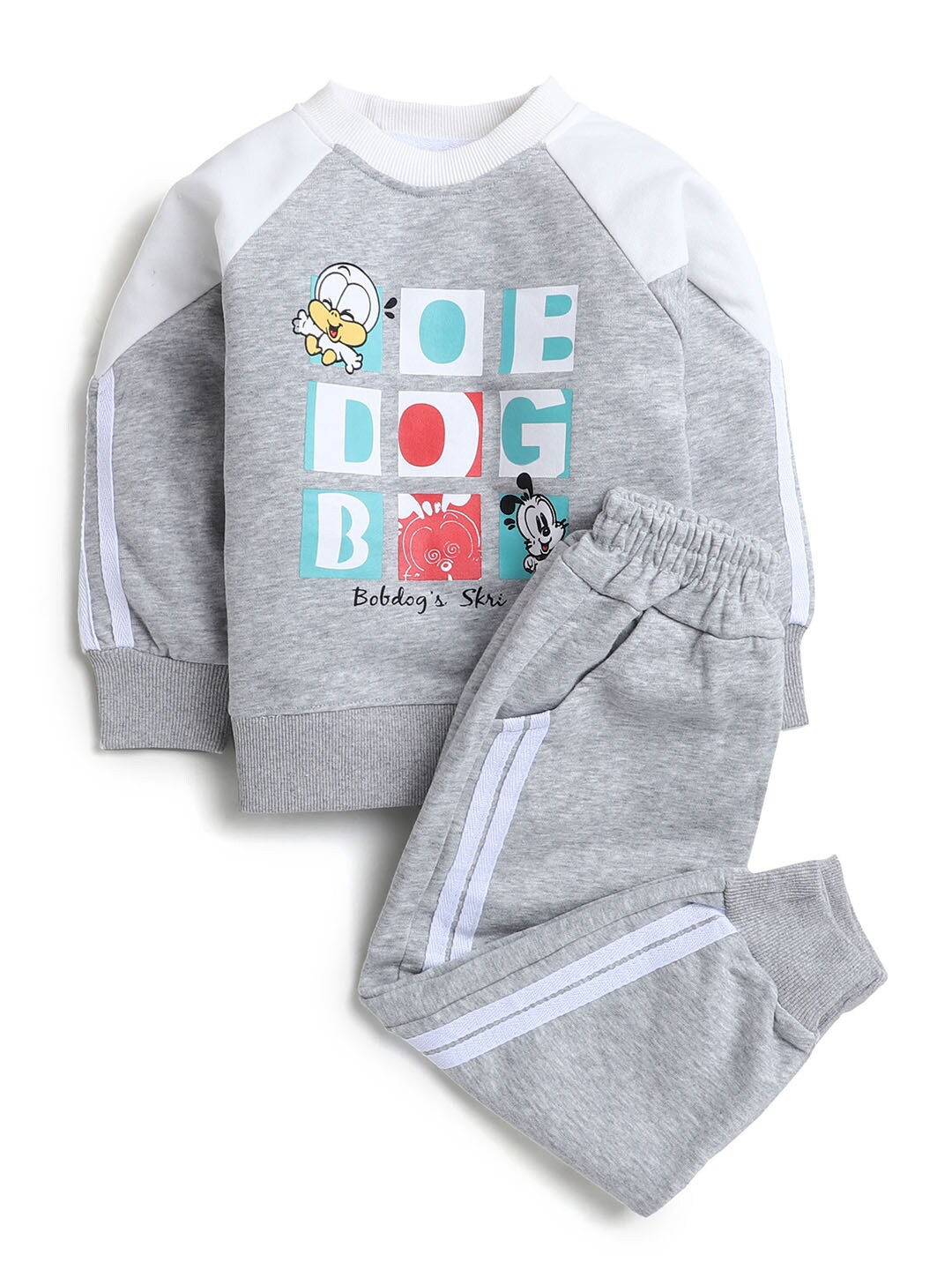 

Hopscotch Boys Grey Printed Pure Cotton T-shirt with Trousers