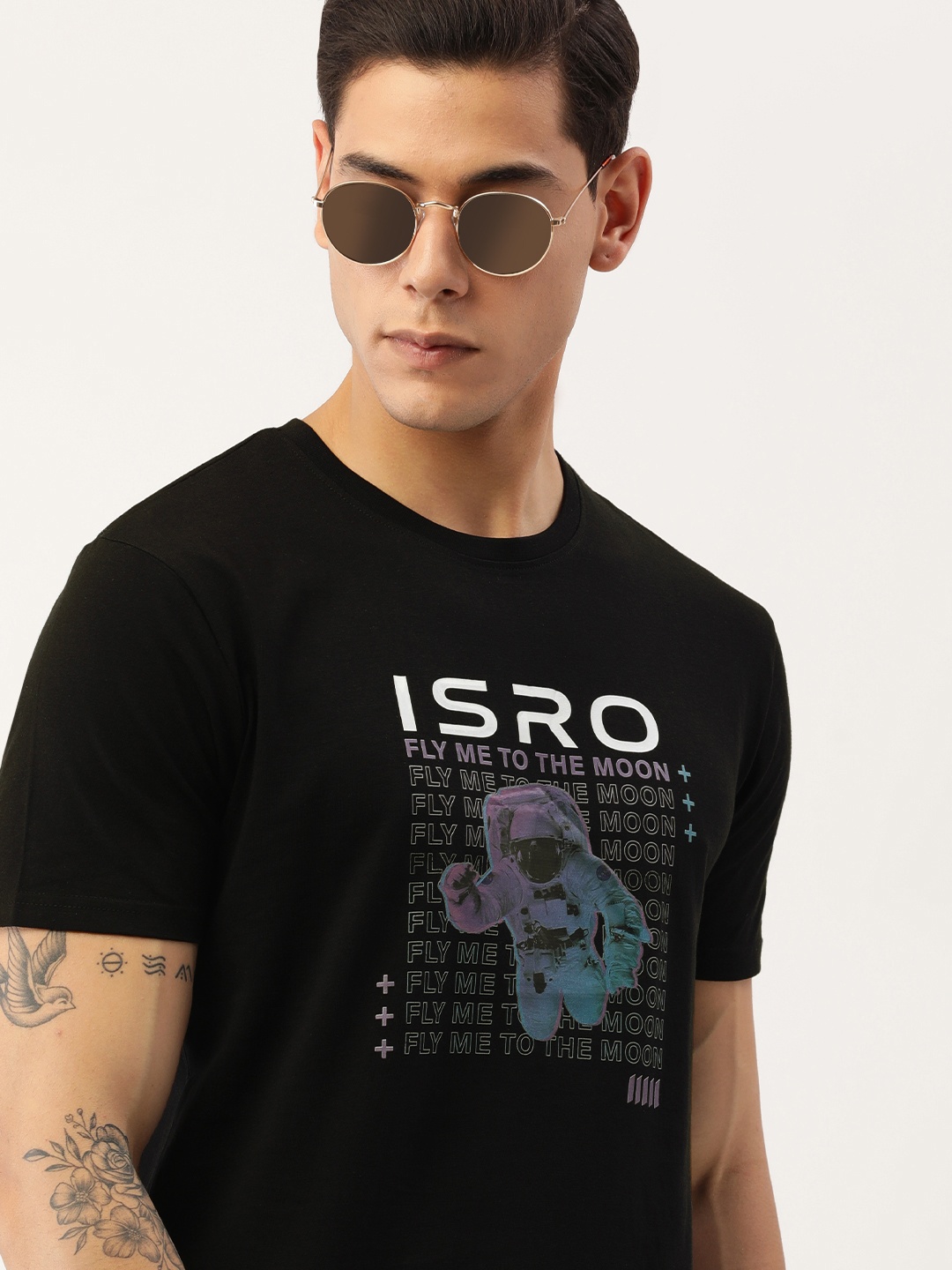 

Bene Kleed Men Black & White Pure Cotton Printed T-shirt
