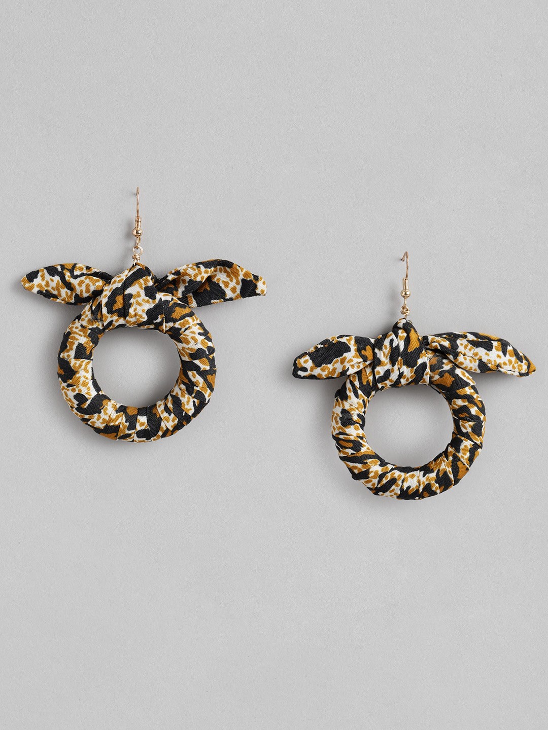

DEEBACO Brown & Black Circular Drop Earrings