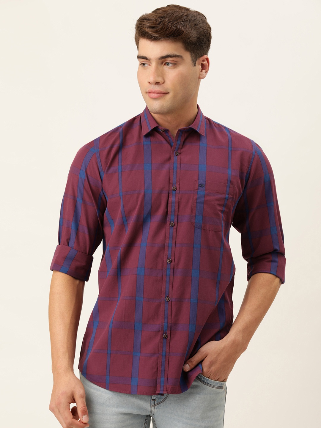 

Peter England Men Maroon Slim Fit Checked Casual Shirt