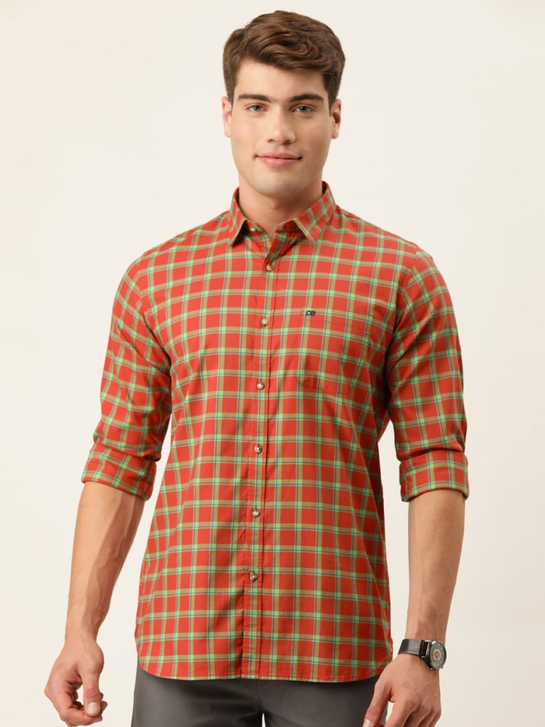 

Peter England Men Red Slim Fit Checked Pure Cotton Casual Shirt