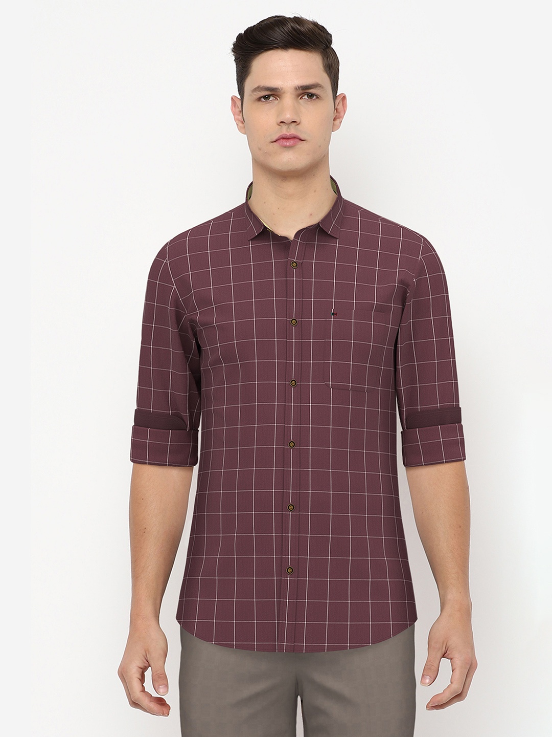 

Peter England Men Maroon Slim Fit Checked Casual Shirt