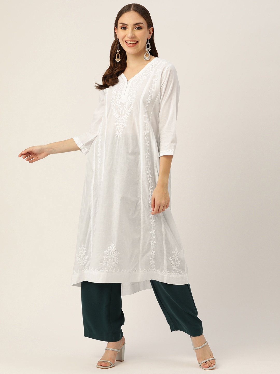 

HOUSE OF KARI Women White Cotton Chikankari Embroidered Kurta