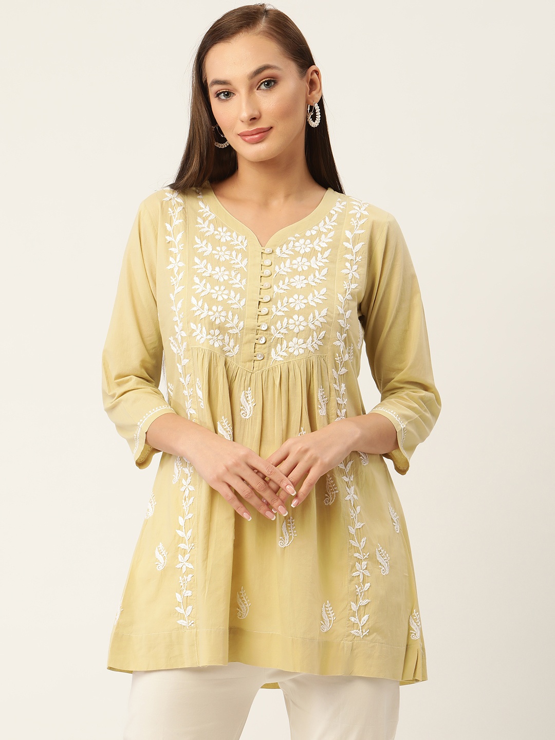 

HOUSE OF KARI Green & White Chikankari Embroidered Tunic