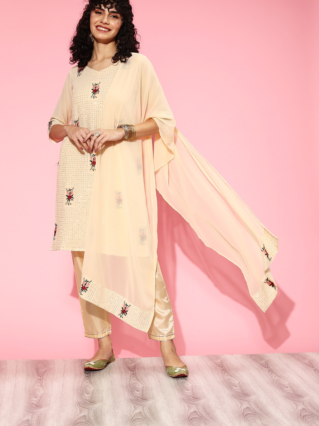 

Indo Era Women Floral Poly Georgette Bling it On Kurta Set, Peach
