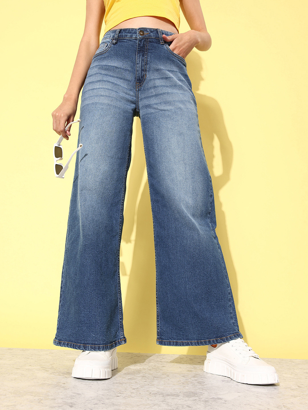 

The Roadster Life Co. Women Blue Wide Leg Heavy Fade Mid-Rise Stretchable Jeans