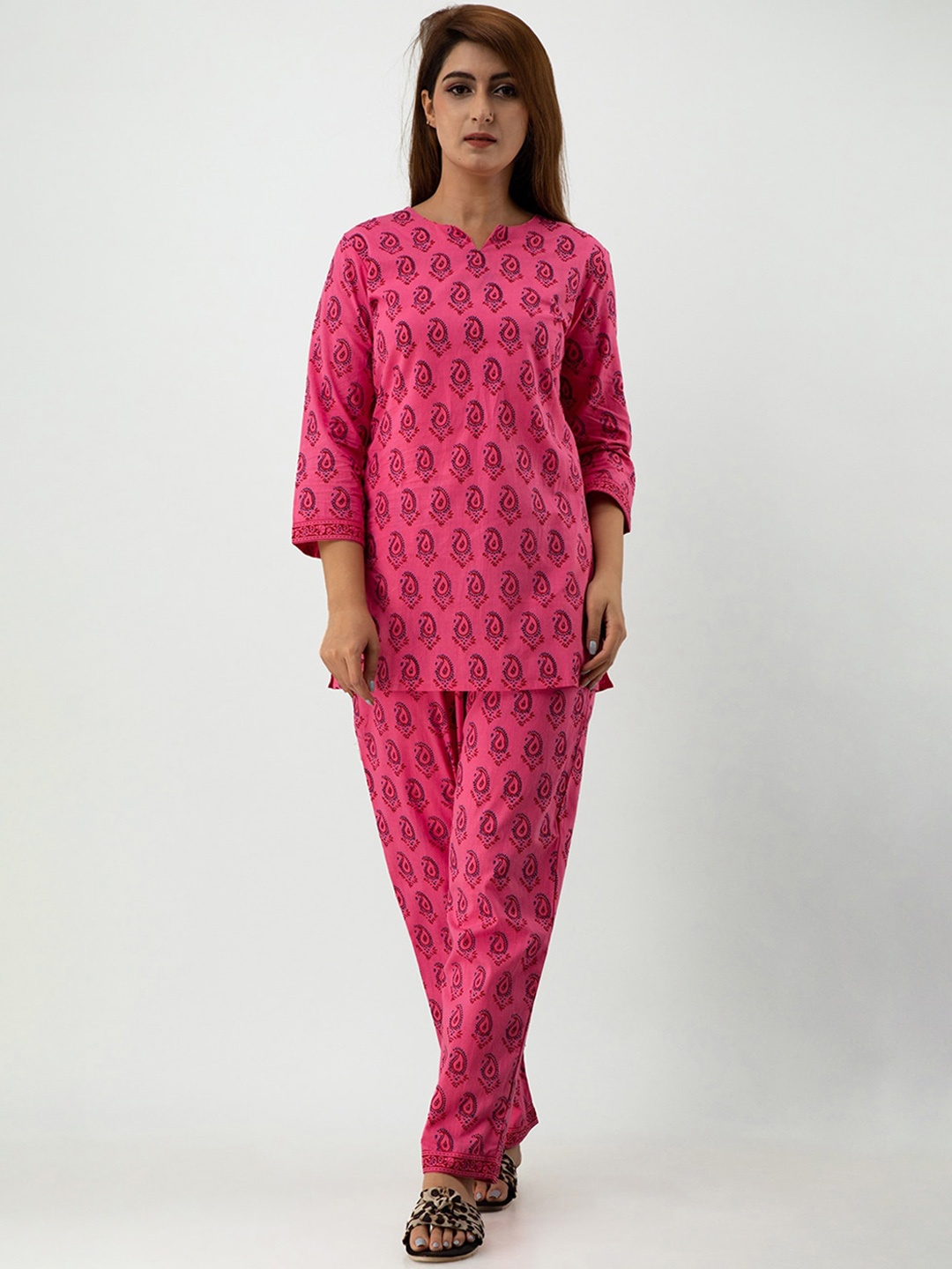 

SKY SHOPPIE Women Pink Floral Printed Pure Cotton Night Suit Set