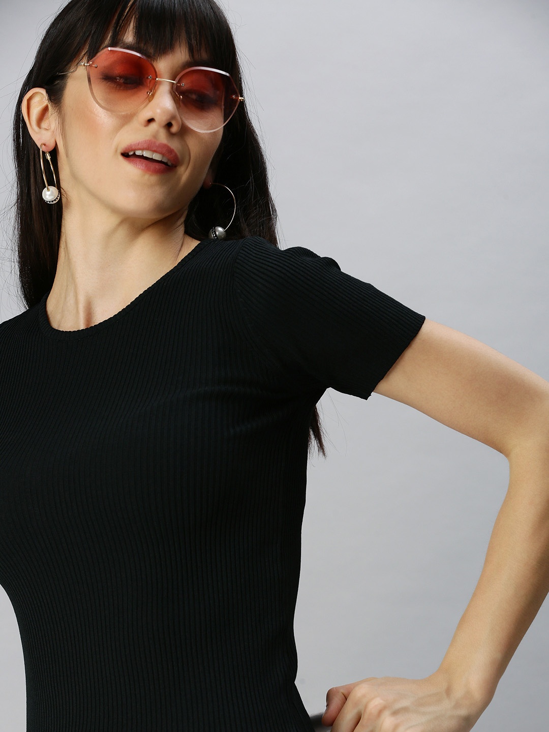 

SHOWOFF Black Solid Top