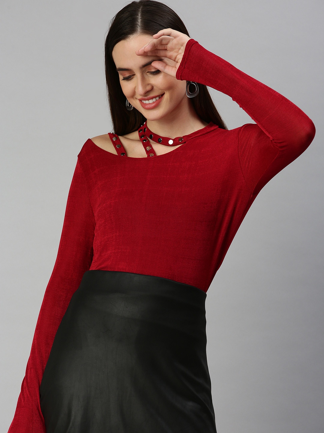 

SHOWOFF Maroon Studded Top