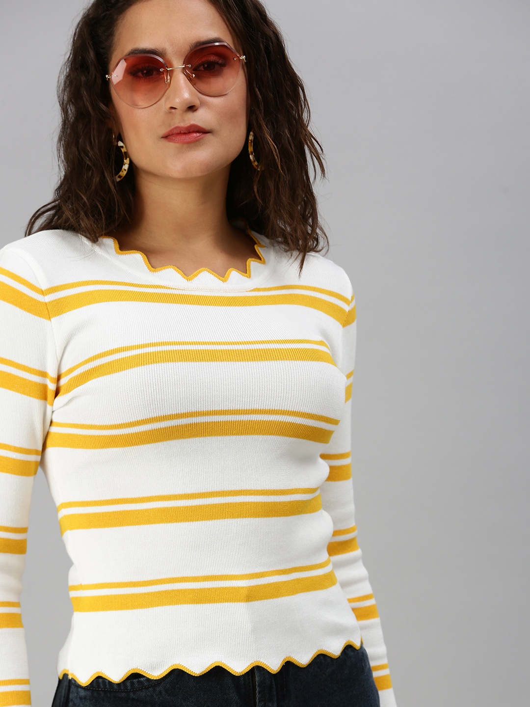 

SHOWOFF White Striped Top