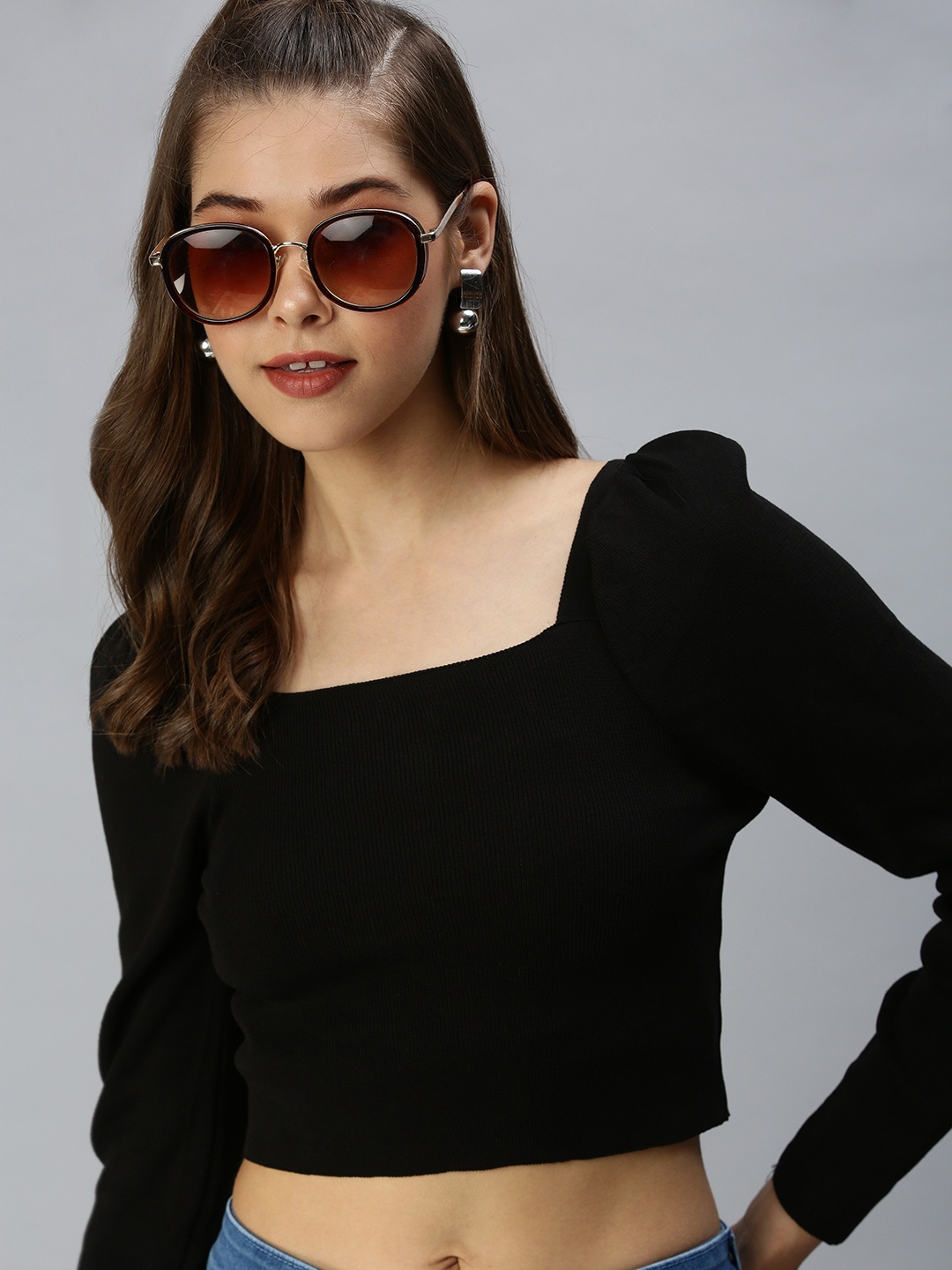 

SHOWOFF Black Solid Crop Top