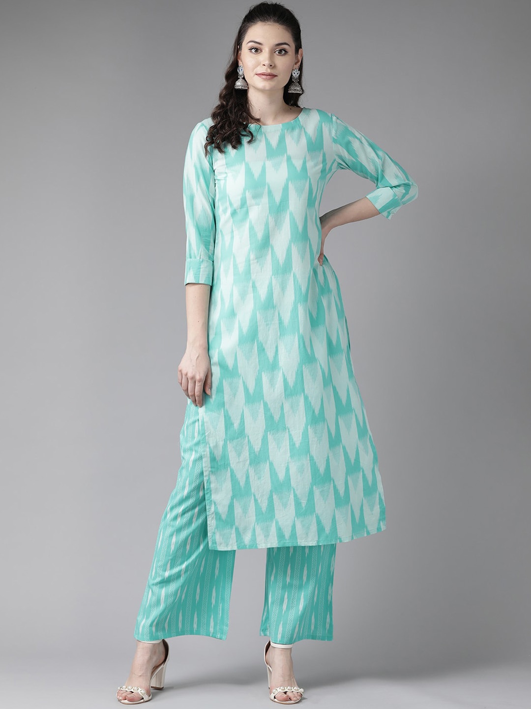 

See Designs Women Blue Floral Printed Panelled Pure Cotton Kurti with Palazzos