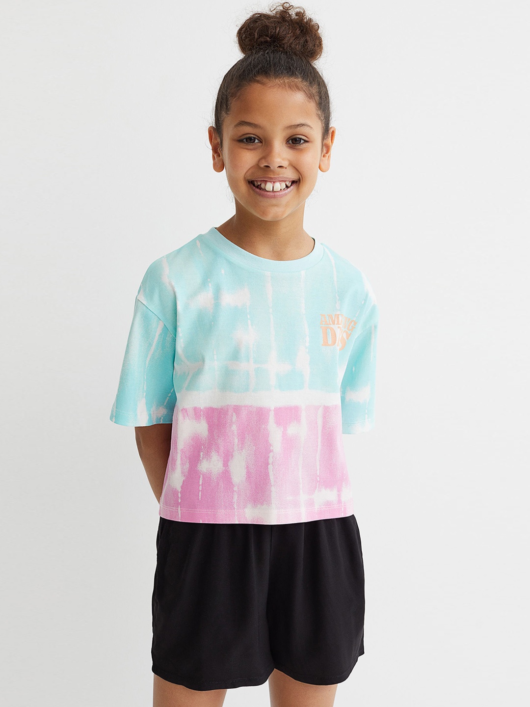 

H&M Girls Black Solid Shorts