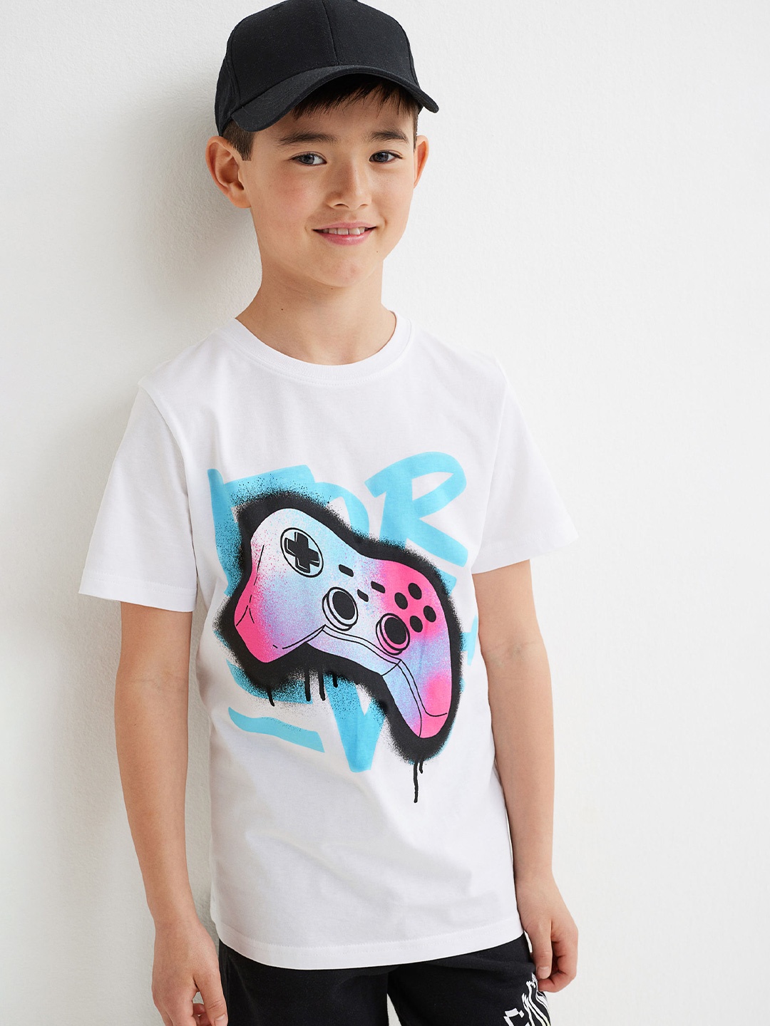 

H&M Boys White Printed Cotton T-shirt