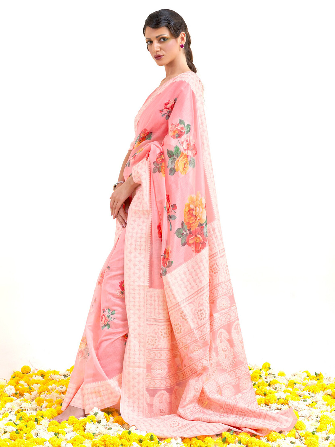 

Mitera Pink & Red Floral Print Silk Blend Banarasi Saree