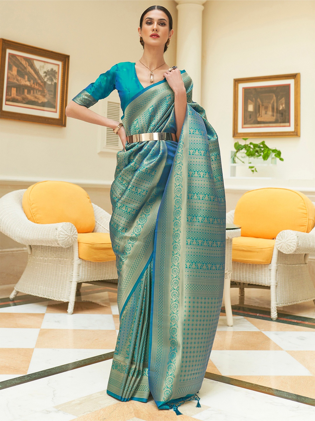 

Mitera Teal & Gold-Toned Woven Design Kanjeevaram Saree