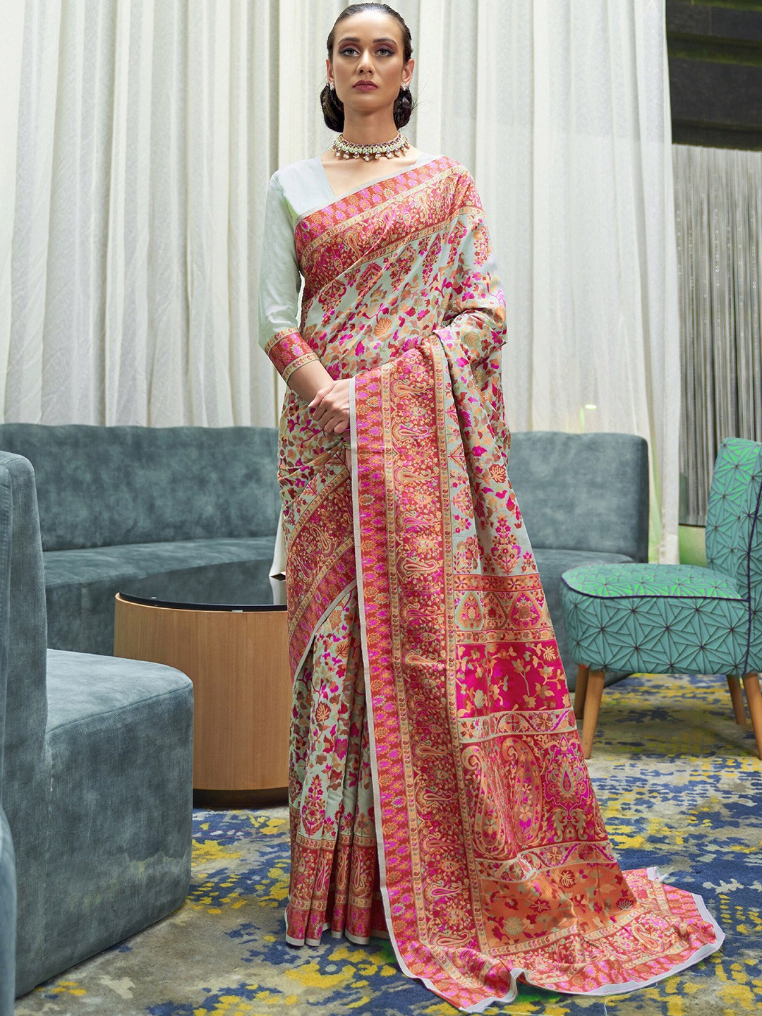 

Mitera Sea Green & Pink Floral Banarasi Saree