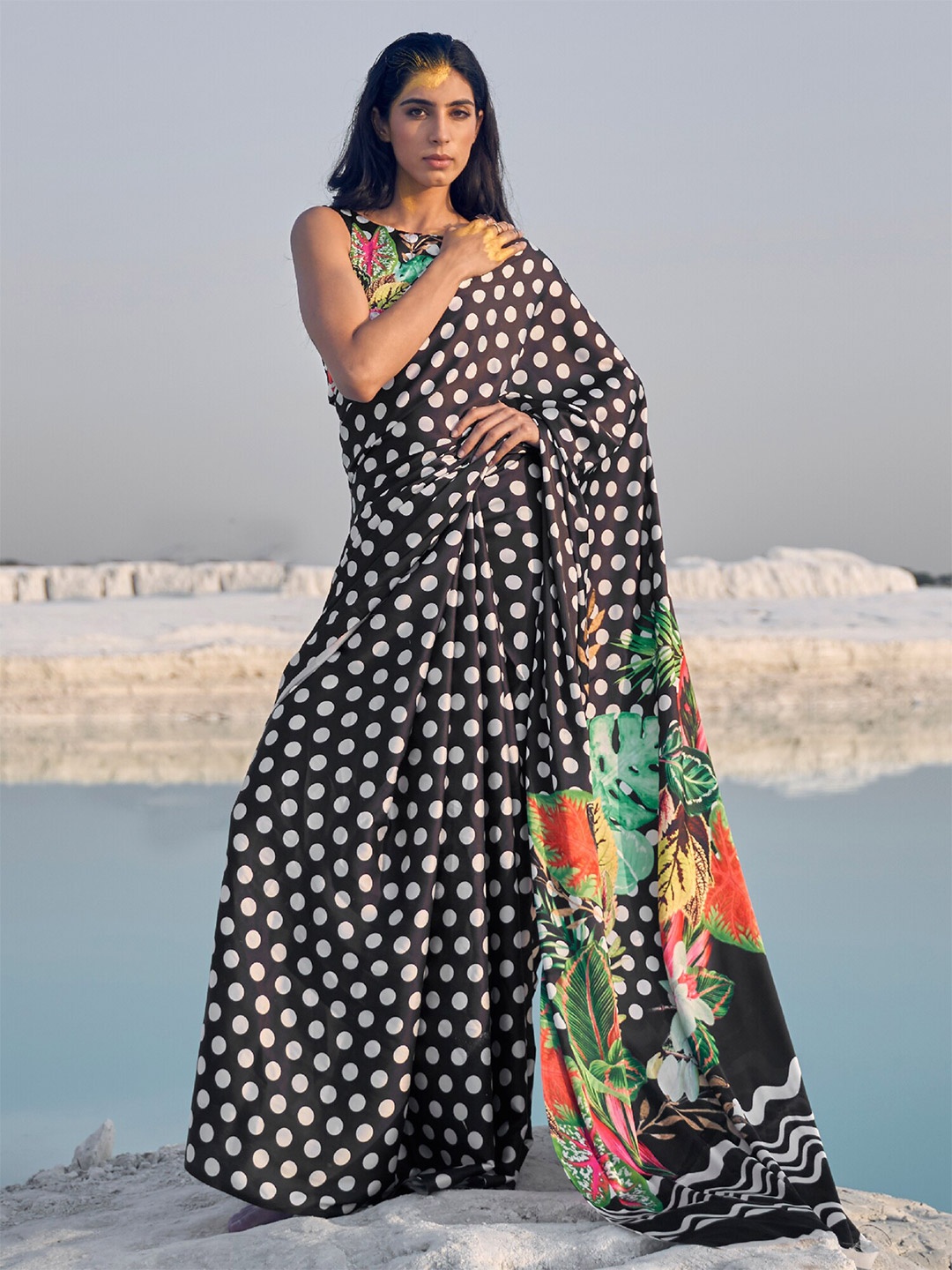 

Mitera Black & White Printed Crepe Saree