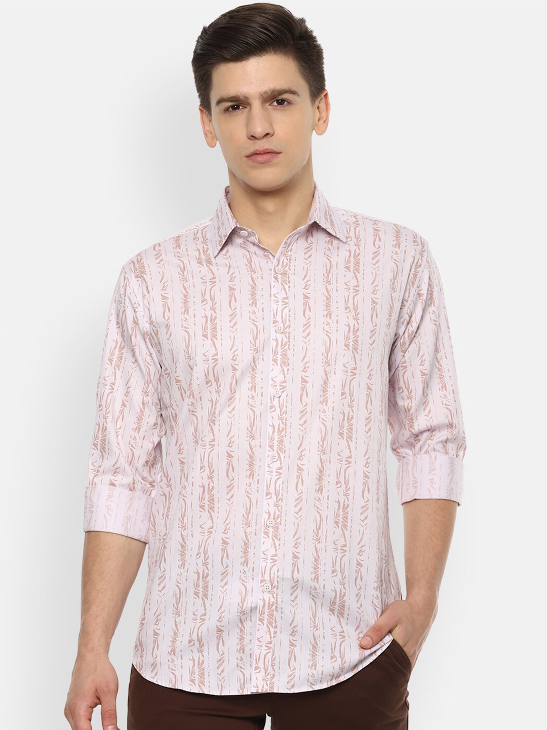 

V Dot Men Pink Slim Fit Printed Casual Shirt