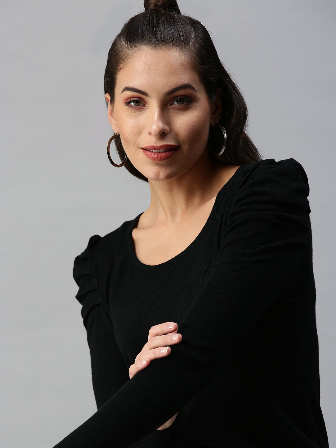 

SHOWOFF Women Black Solid Round Neck Fitted Top