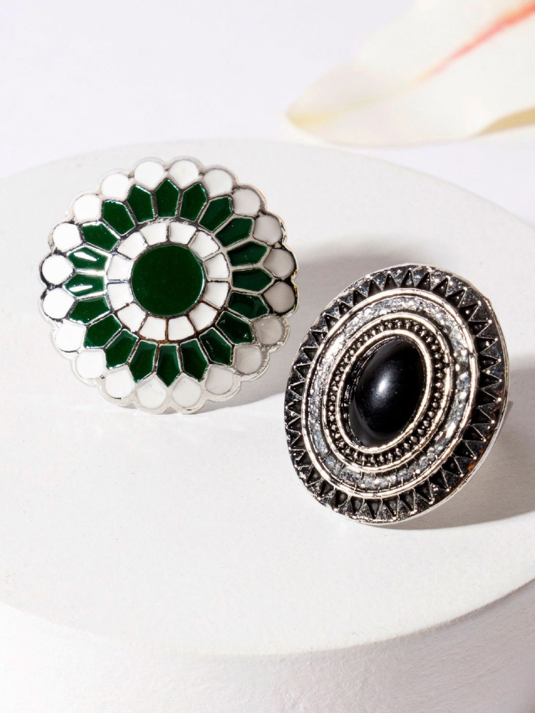 

AccessHer Set Of 2 Silver Plated Oxidised Silver Finger Rings