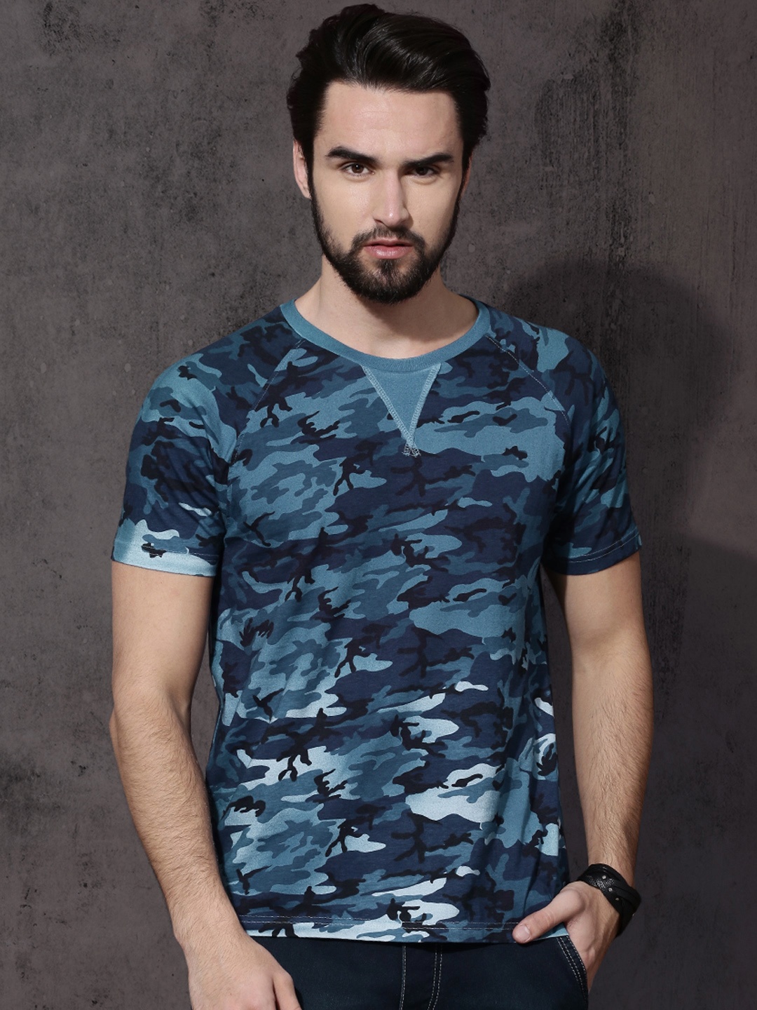 

Roadster Men Blue Camouflage Printed Round Neck Pure Cotton T-shirt