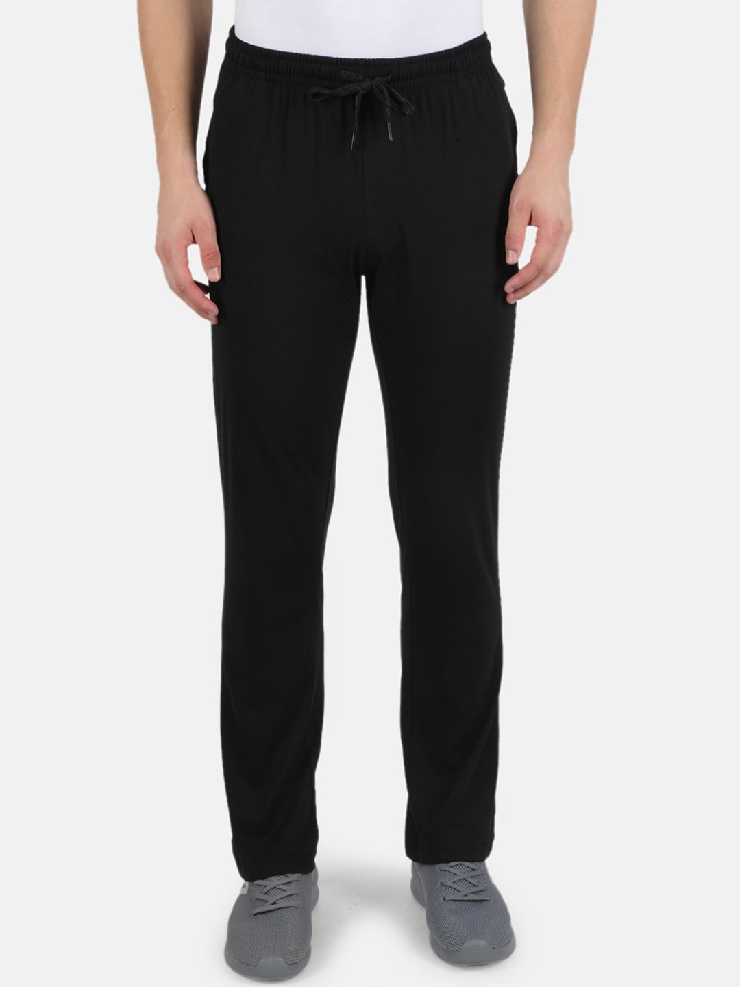 

Monte Carlo Men Black Solid Track Pants