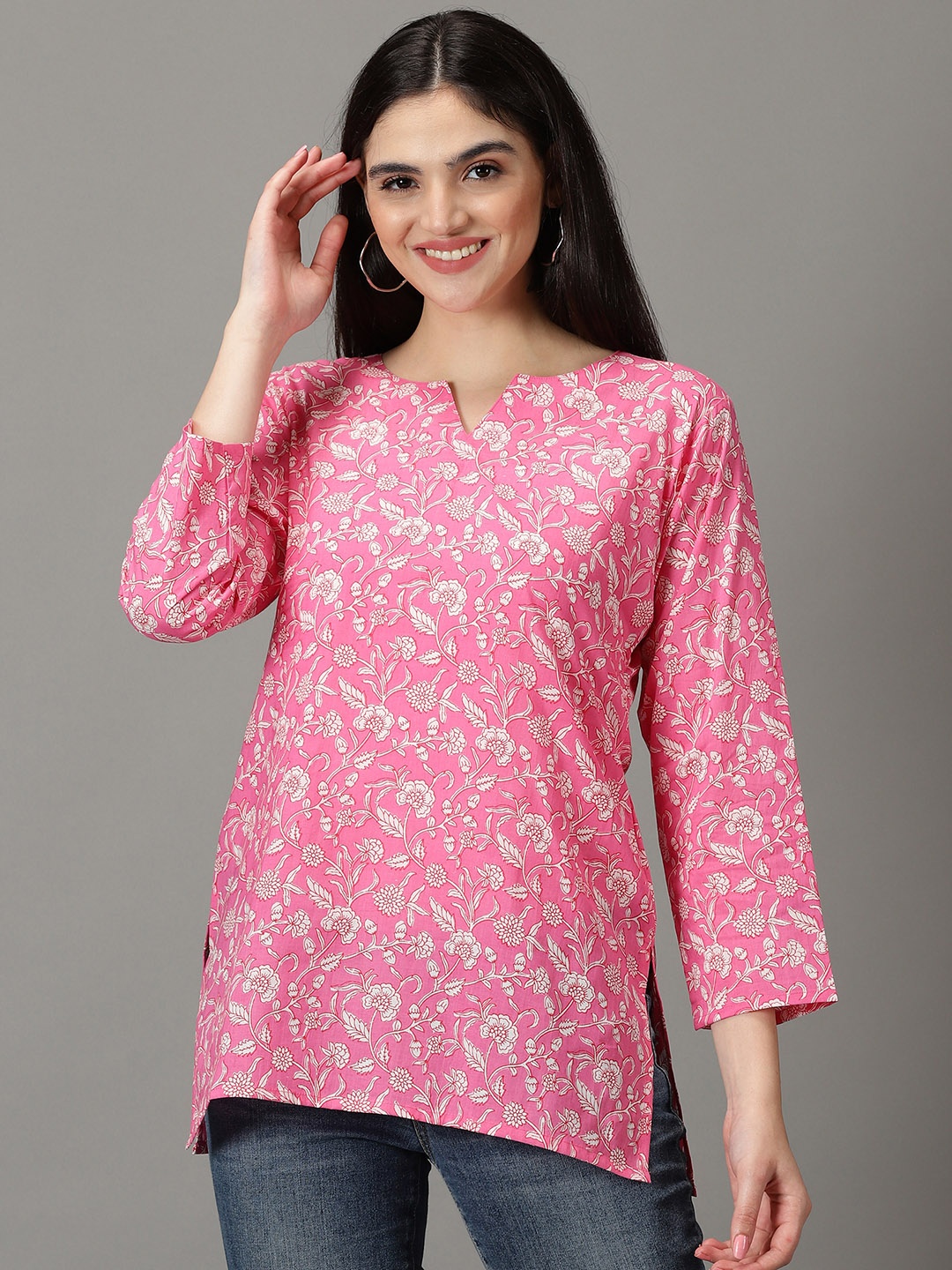 

DIVINATION Women Pink Floral Kurta