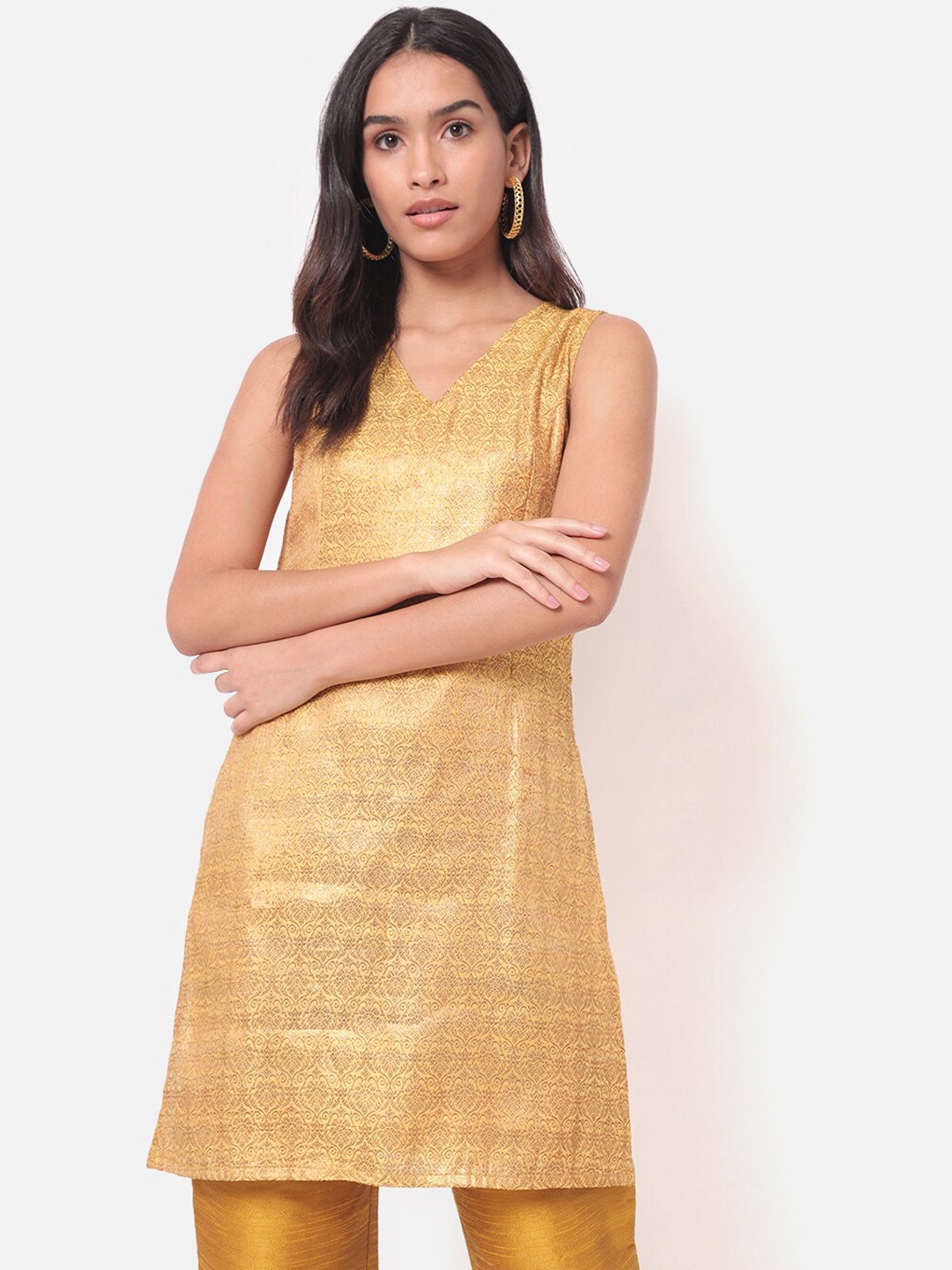 

Saaki Women Mustard Yellow Ethnic Motifs Kurta