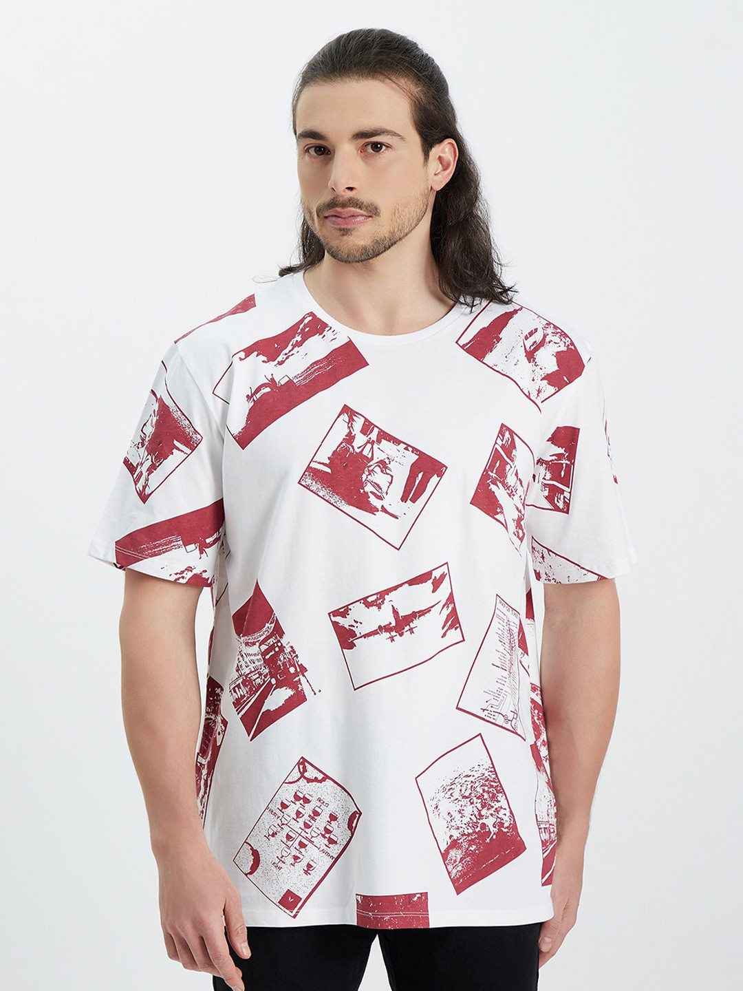 

EDRIO Men Maroon Printed Pure Cotton Applique Oversized T-shirt