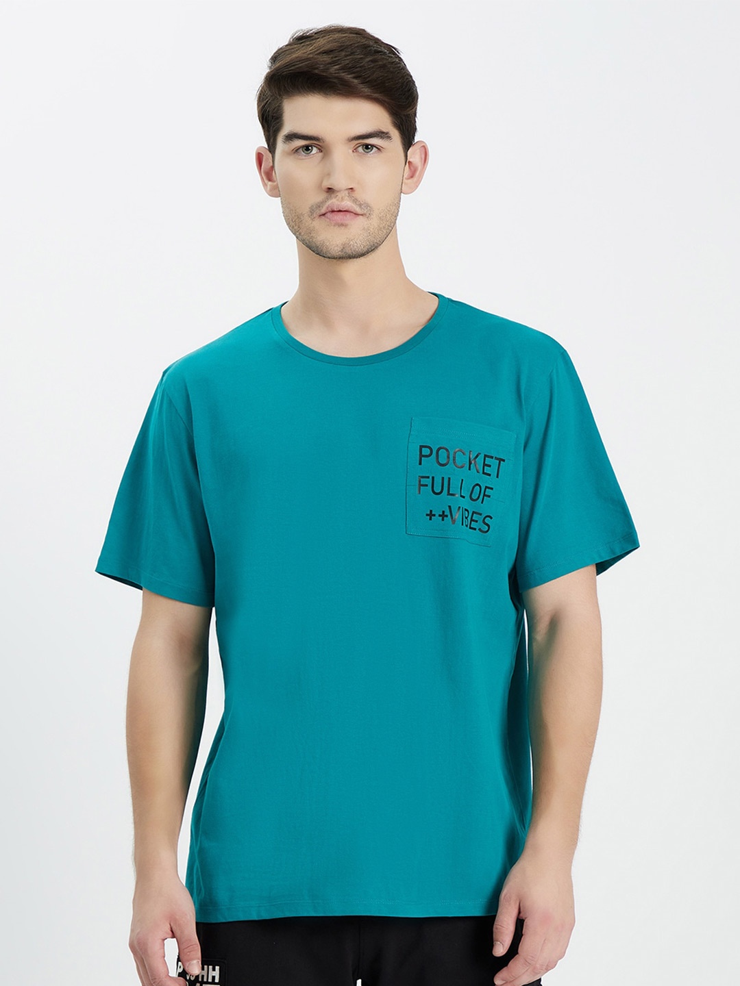 

EDRIO Men Teal Pure Cotton Oversized T-shirt