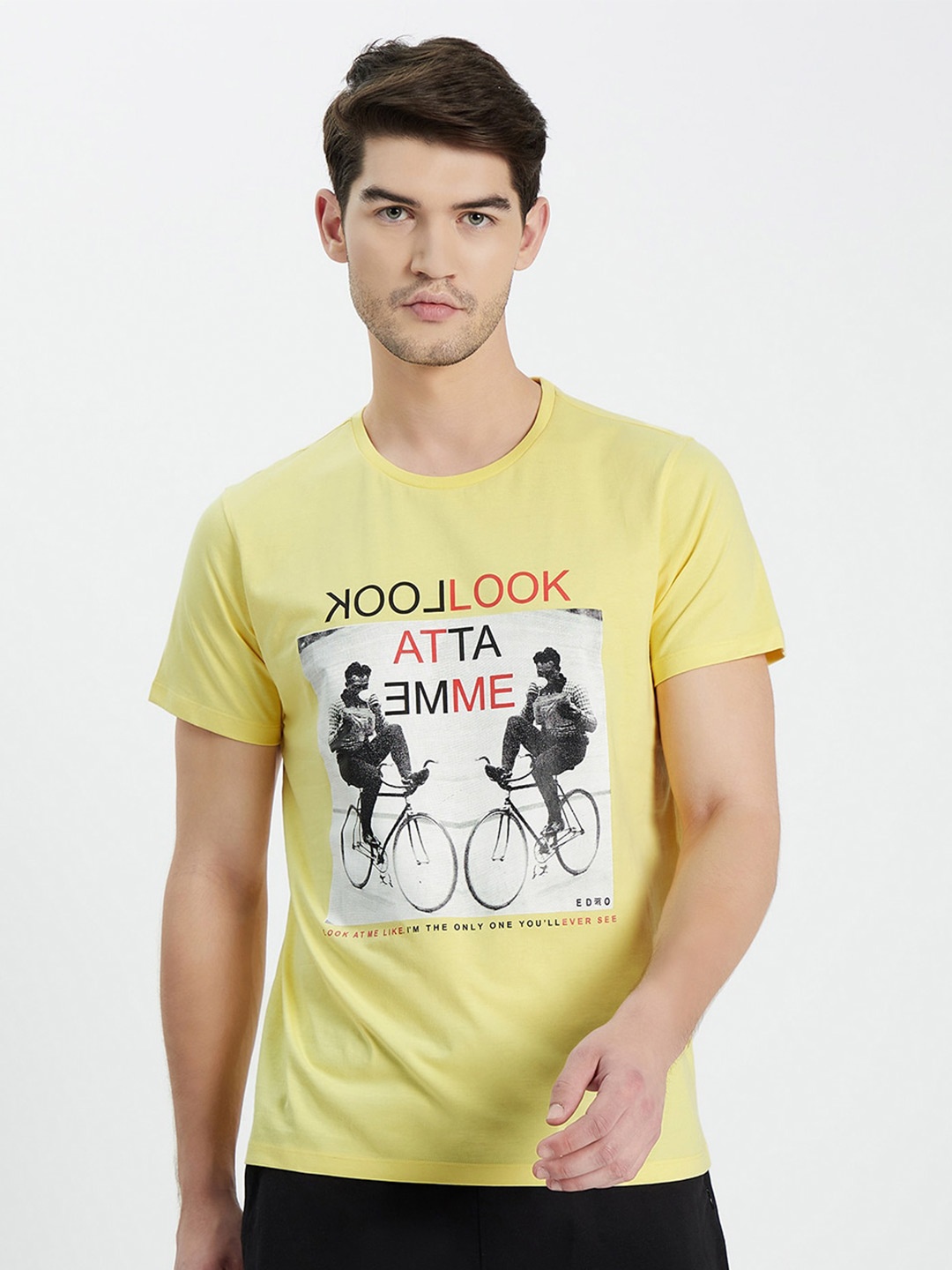 

EDRIO Men Gold-Toned Typography Printed Pure Cotton T-shirt