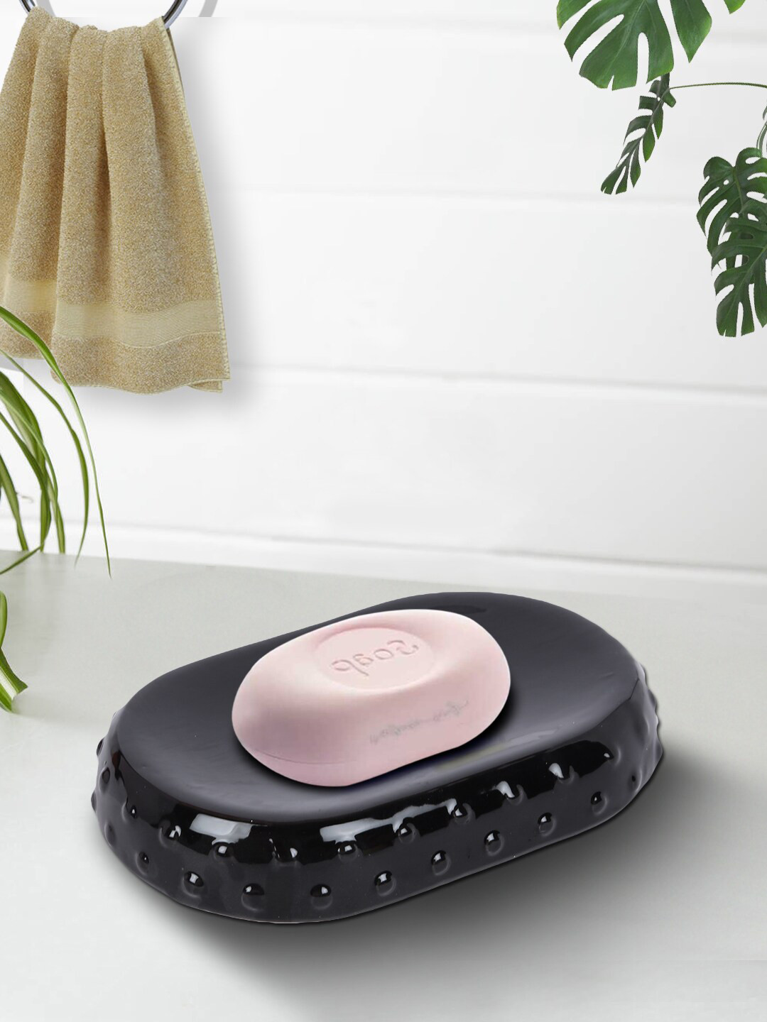 

House Of Accessories Black Solid Textured Bathroom Accessories