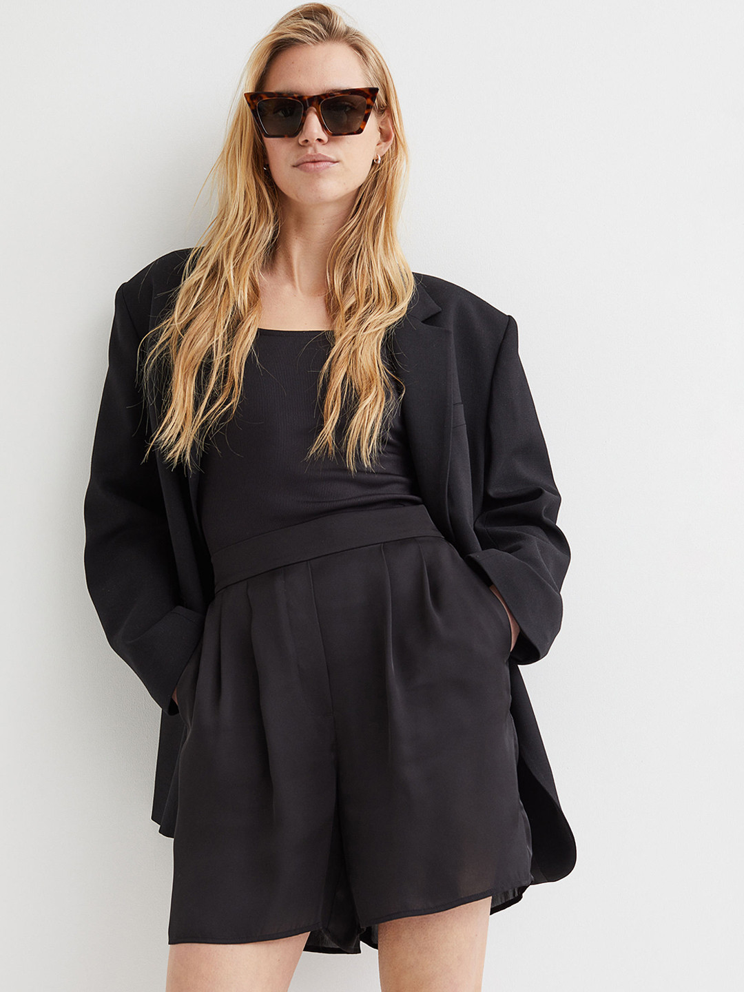

H&M Women Black Satin Shorts