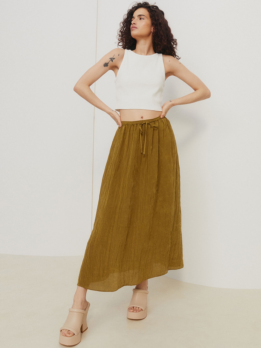 

H&M Women Olive Green Calf-length Skirt