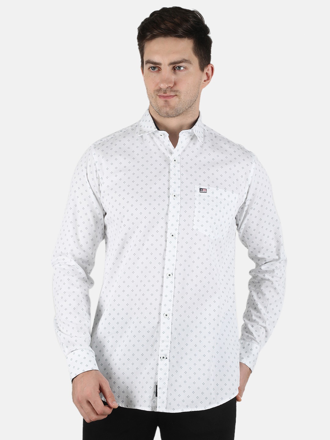 

Monte Carlo Men White Classic Printed Casual Shirt